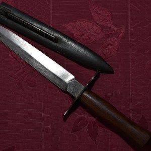 Couteau-poignard modèle 16 "le vengeur de 1870"