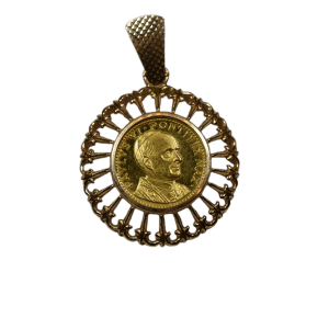 Pendentif or jaune monté d'un rare jeton en or au nom du pape Paul VI
