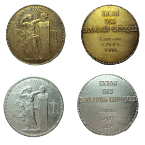 lot de 2 médailles de l'union des industries chimiques