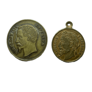 Une médaille et un jeton Napoléon III